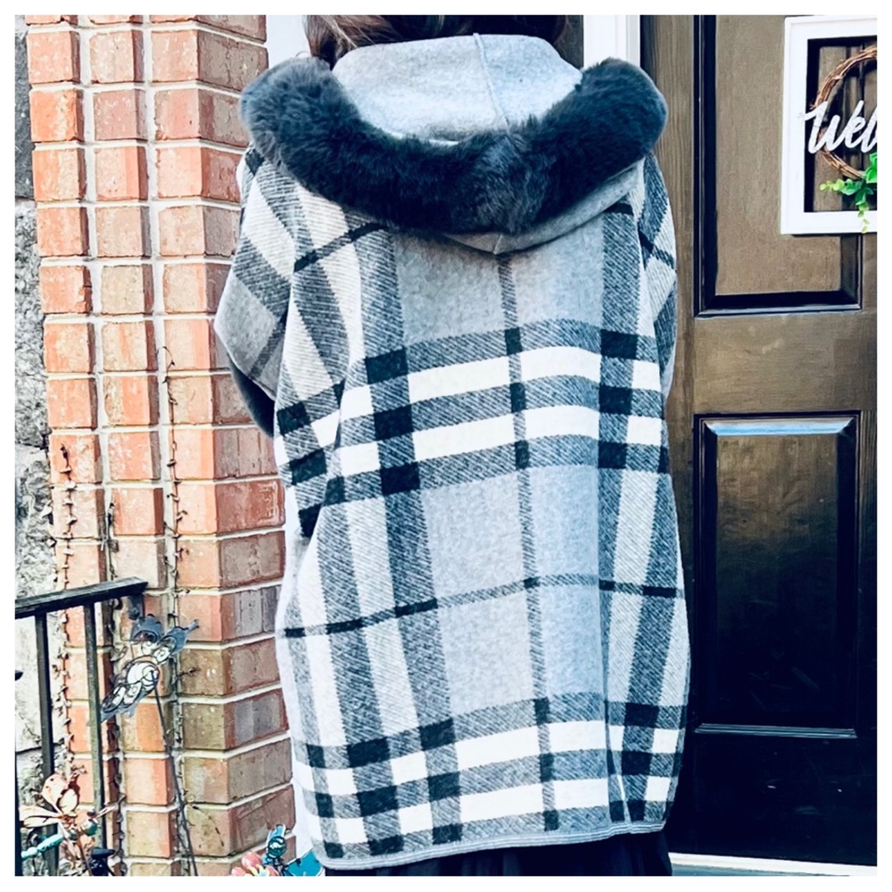 #47 Boho Fabulous Plaid Fur Trim Hooded Oversized Cozy Jacket Poncho - Picture 5 of 11